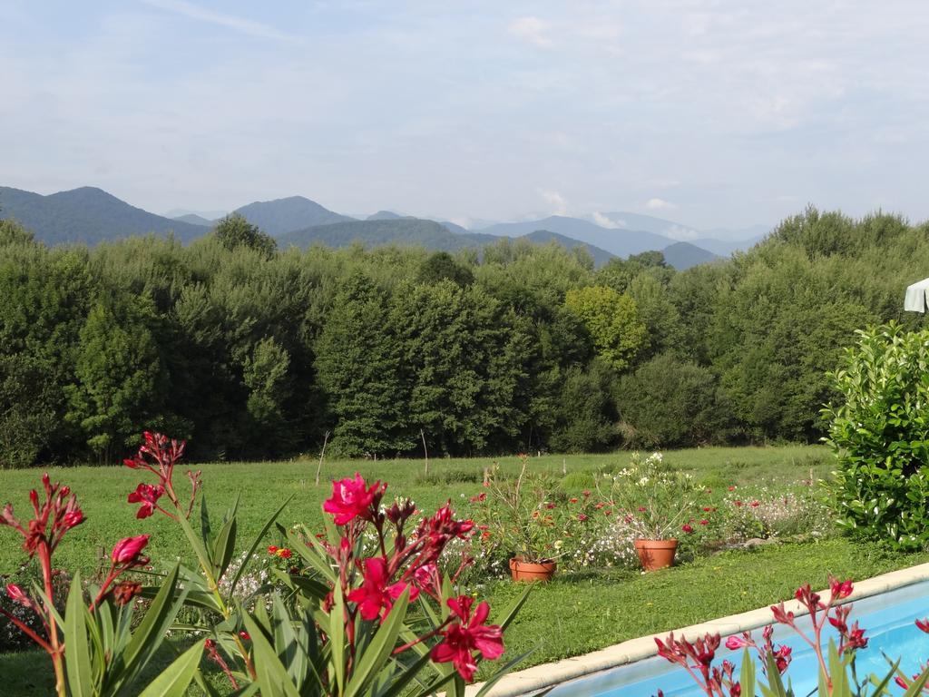 Gites Pyrenees Les Trois Montagnes Ganties Номер фото